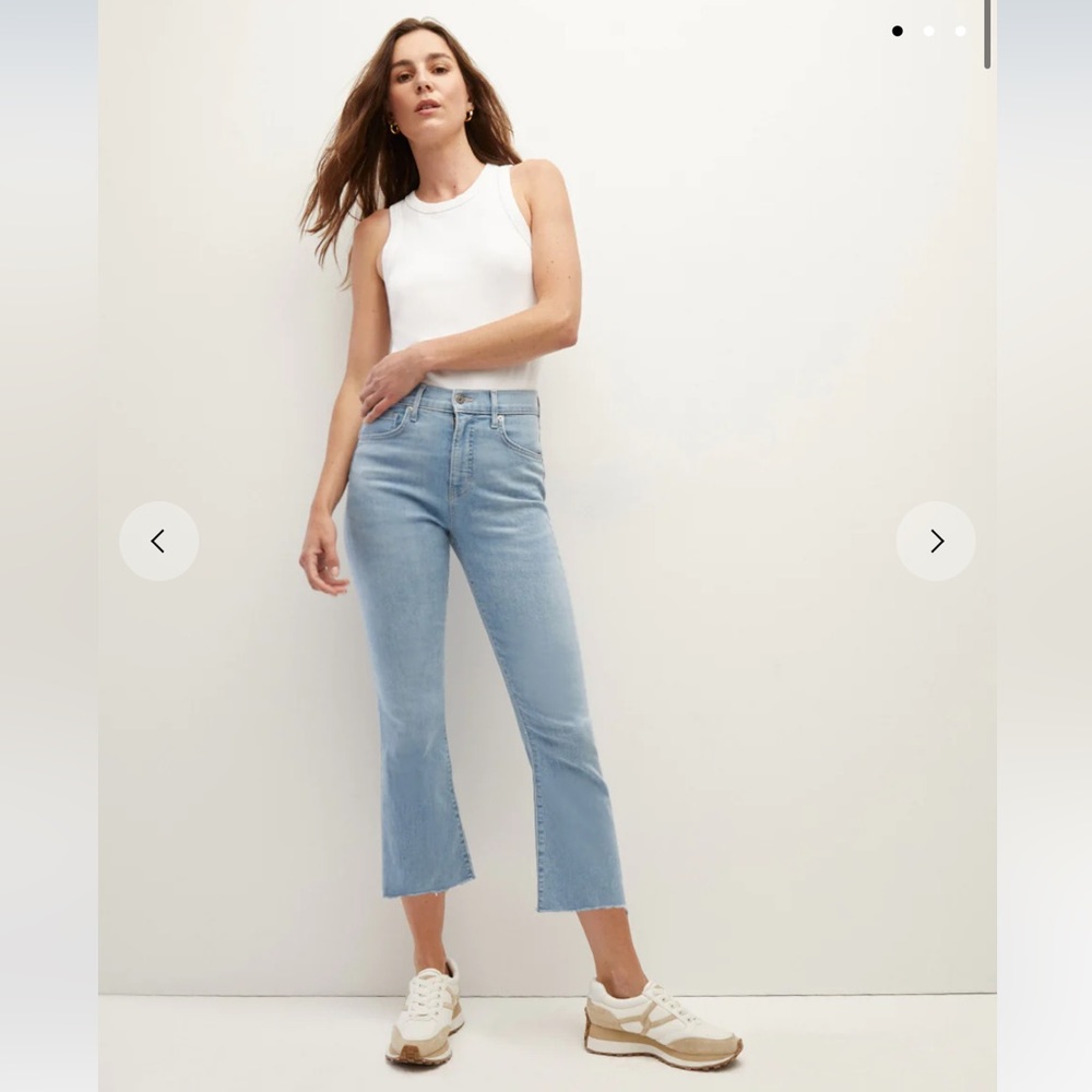 CARLY KICK-FLARE JEAN | RAW HEM size 24